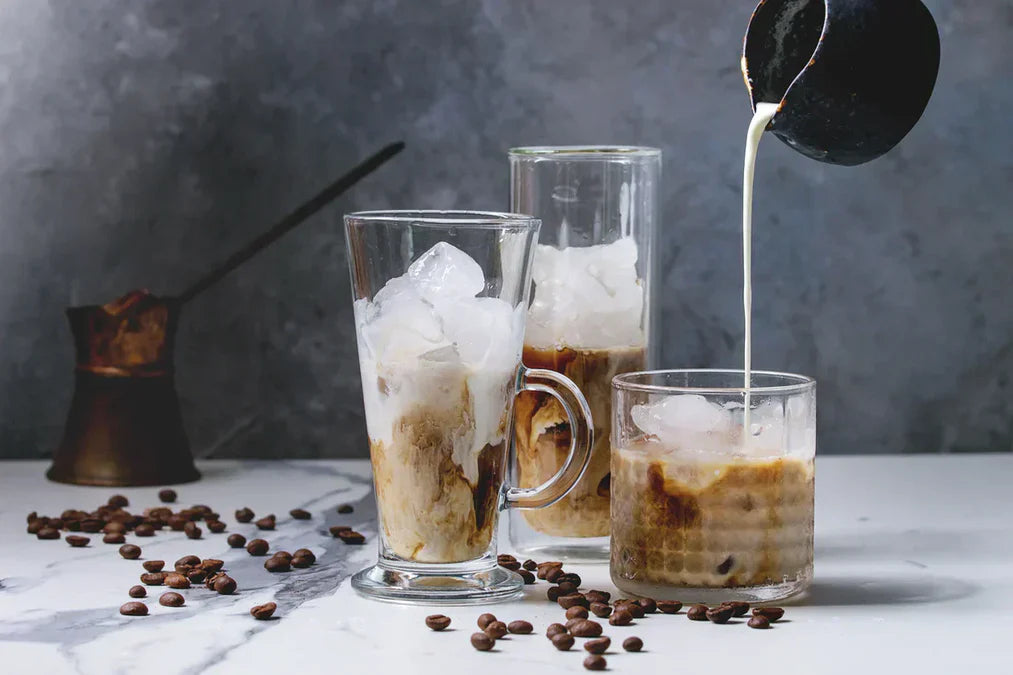 Türk kahveli badem sütlü ice latte